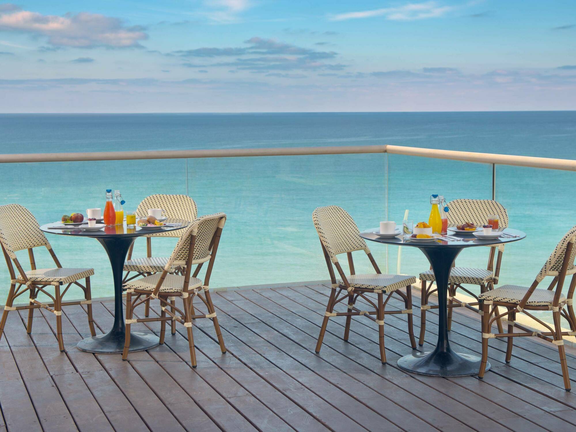 Arena Hotel By The Beach Bat Yam Exterior photo